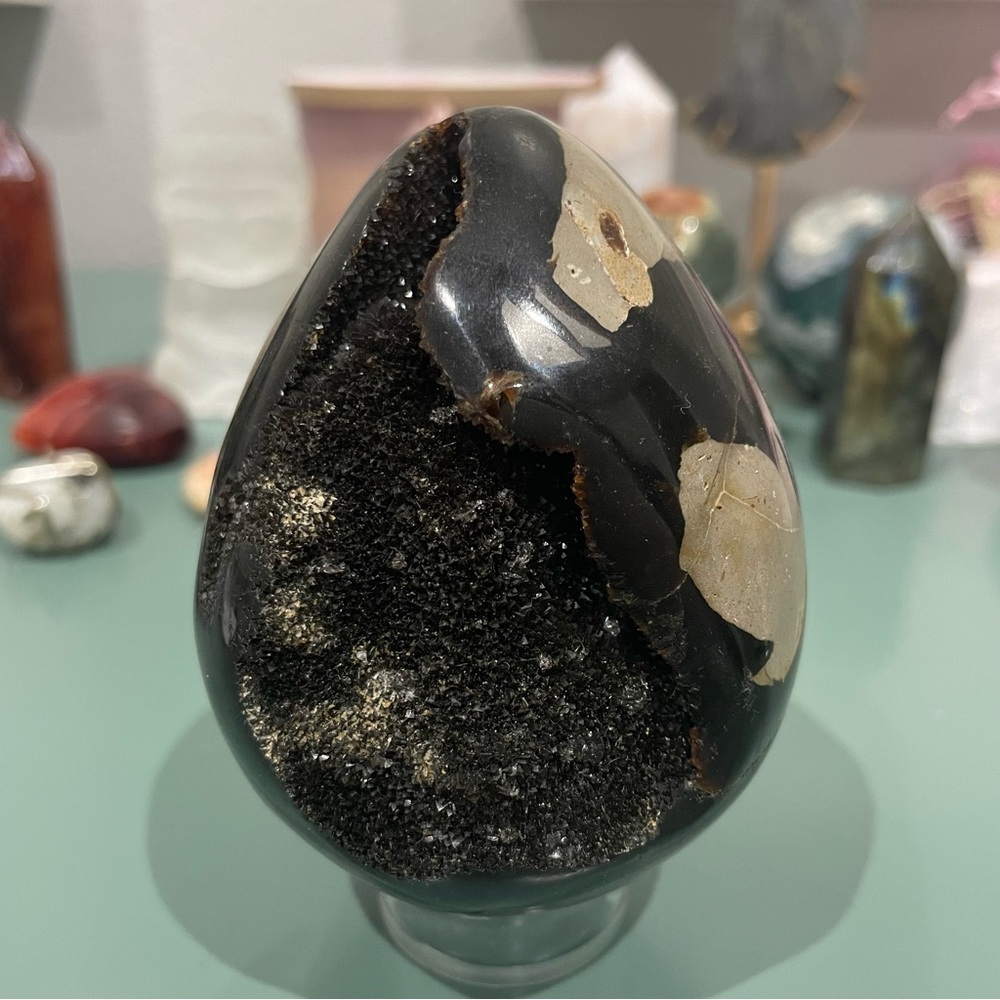 UV Reactive Black Septarian Egg